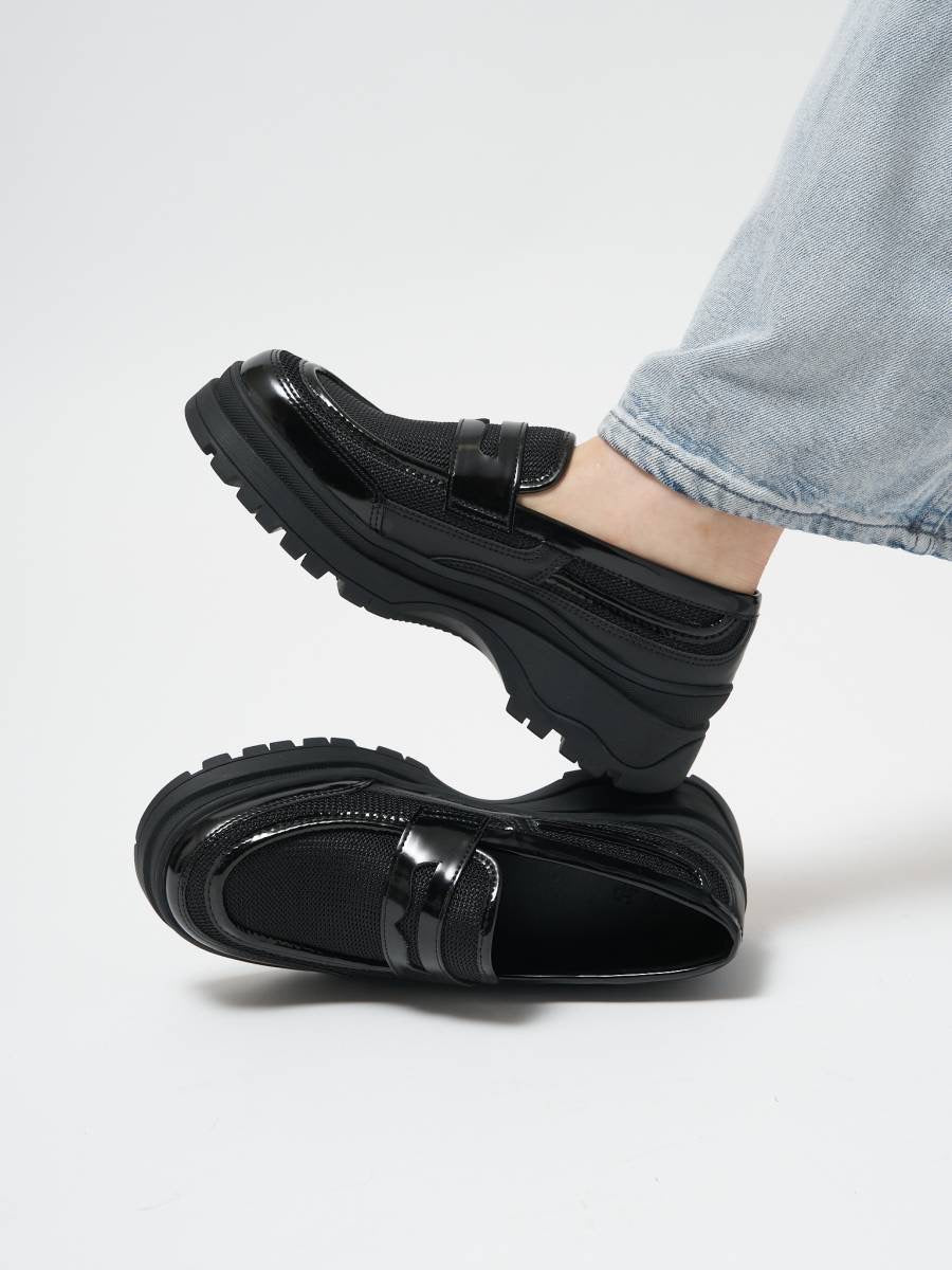 スニーカーローファー