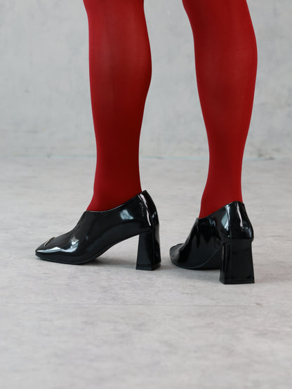 カッティングメタルパンプス